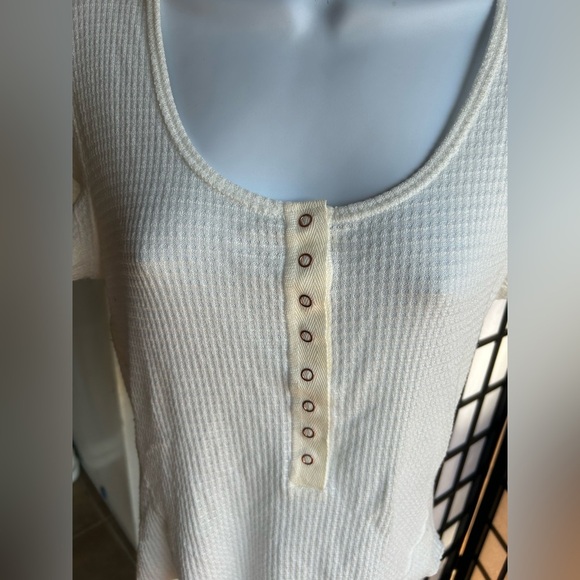 Free People intimately, white waffle button Cream and White Shirt size large - Picture 5 of 8